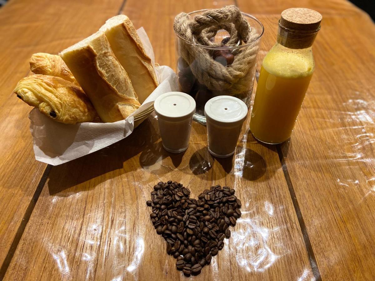 Au Fil De L'O Bed & Breakfast Bisseuil Bagian luar foto
