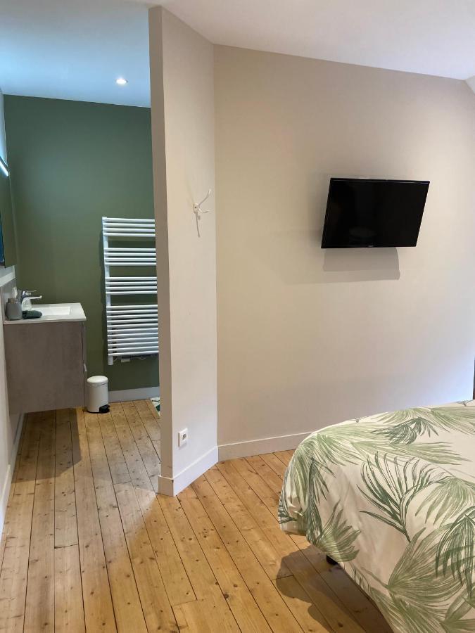 Au Fil De L'O Bed & Breakfast Bisseuil Bagian luar foto