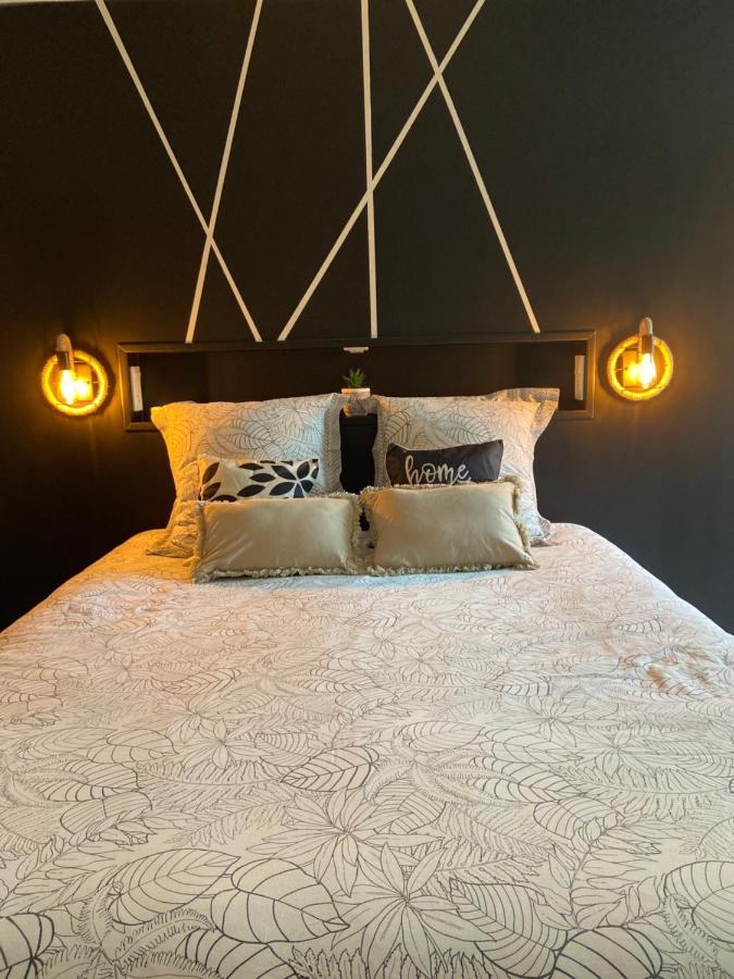 Au Fil De L'O Bed & Breakfast Bisseuil Bagian luar foto