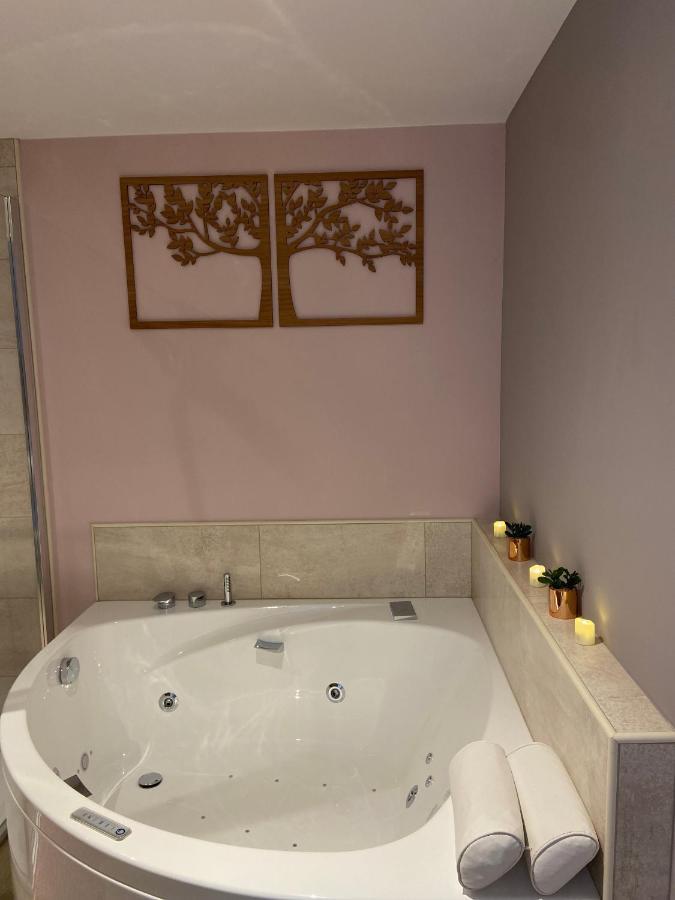 Au Fil De L'O Bed & Breakfast Bisseuil Bagian luar foto